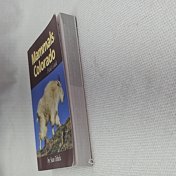 3/$10  Mammals of Colorado Field Guide - Picture 6 of 10